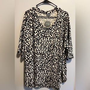 NWT- Zim and Zoe, Cream Leopard Print Plus Size Shirt